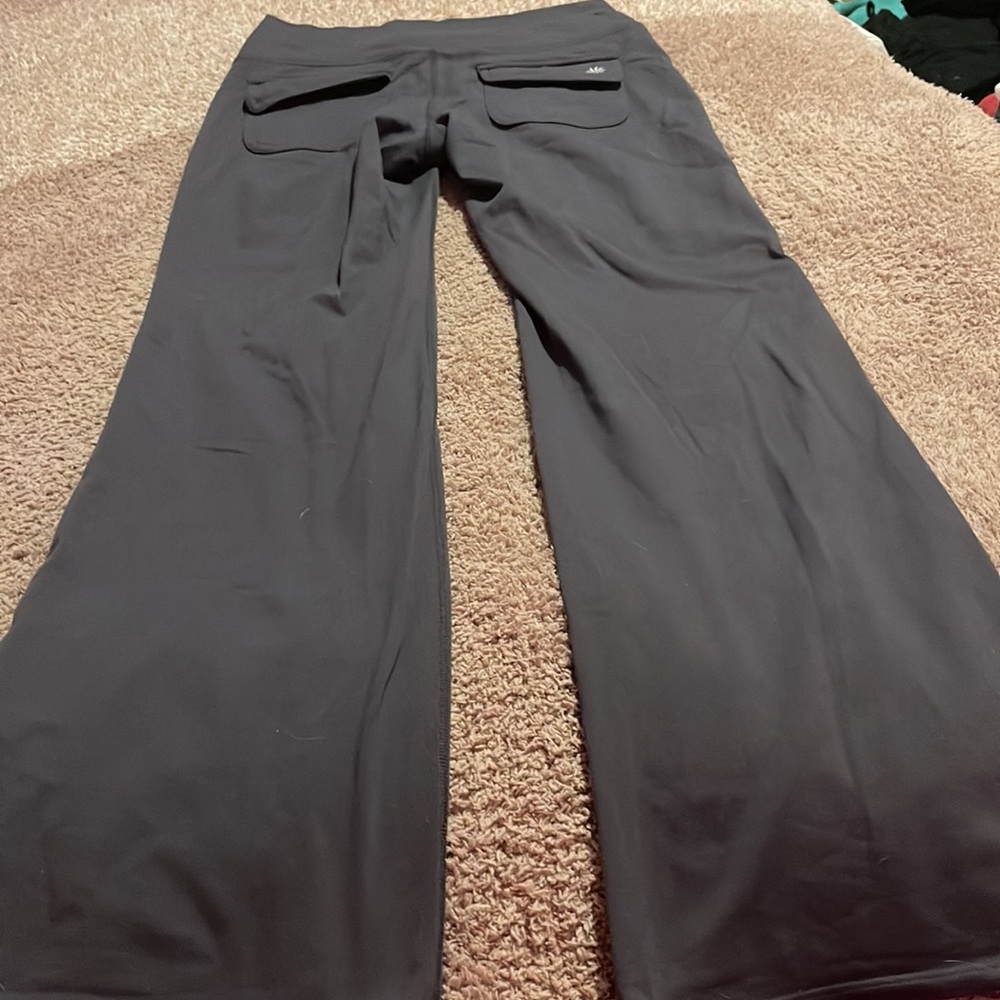 Athleta yoga pants - Picture 8 of 9